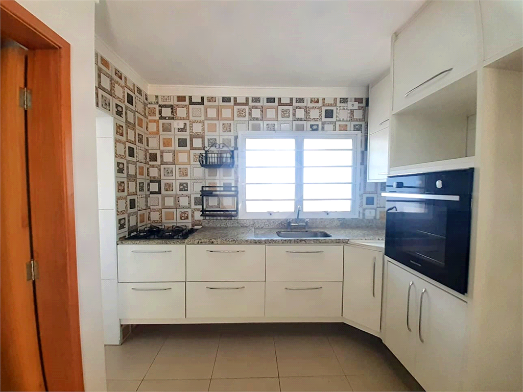 Casa de Condomínio  95m²  Saúde