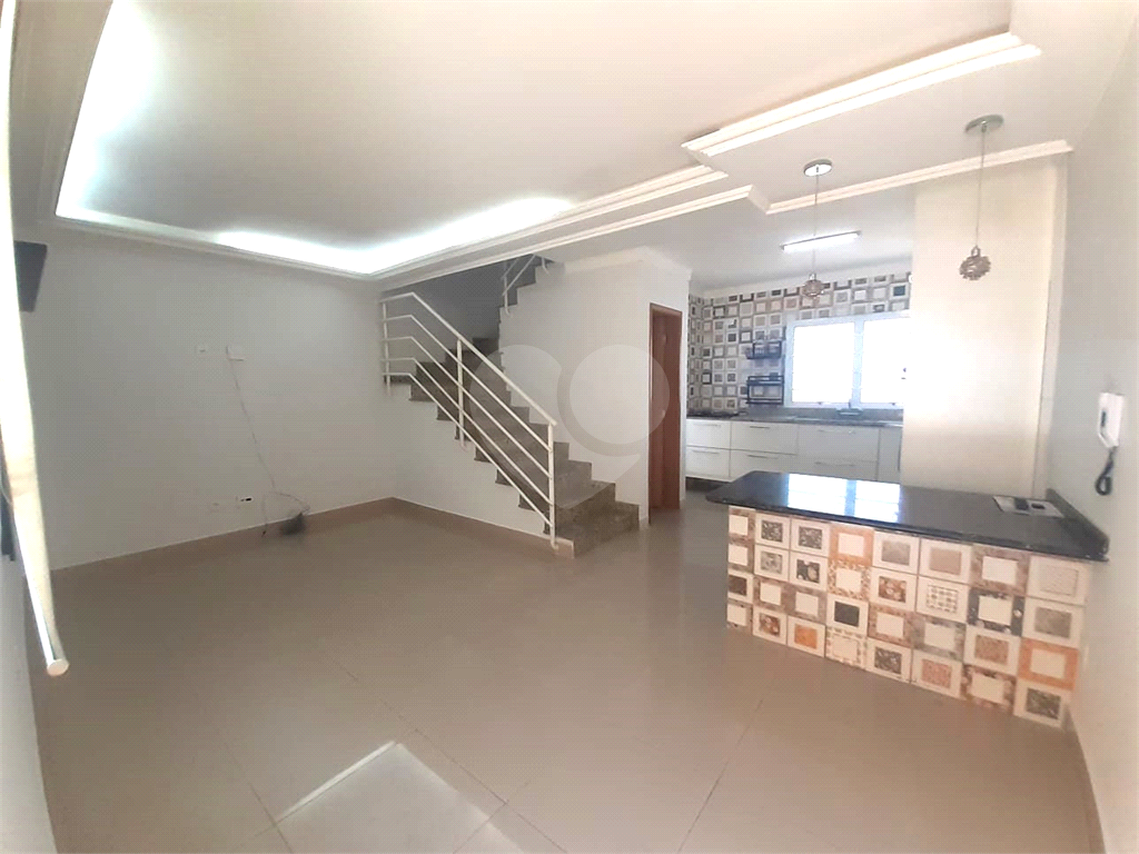 Casa de Condomínio  95m²  Saúde