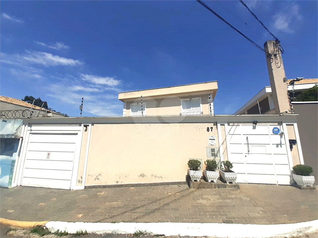 Casa de Condomínio  95m²  Saúde