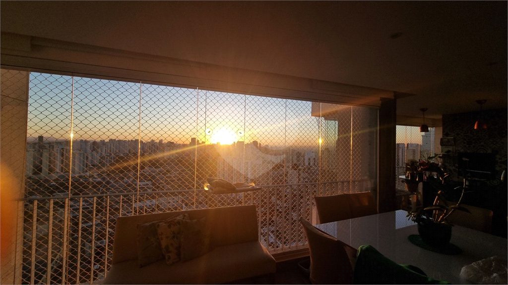 APARTAMENTO em CASA VERDE