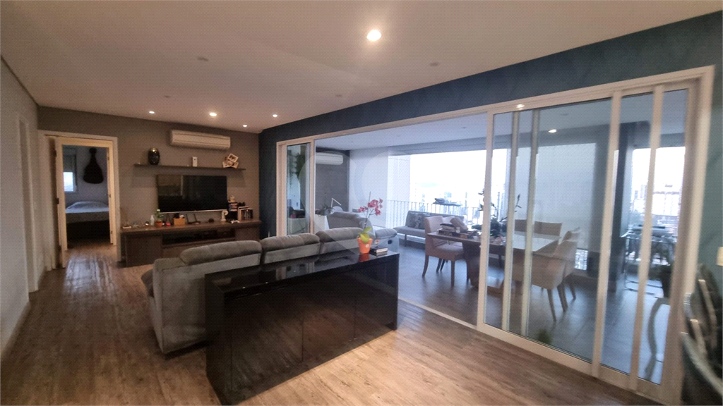 APARTAMENTO em CASA VERDE