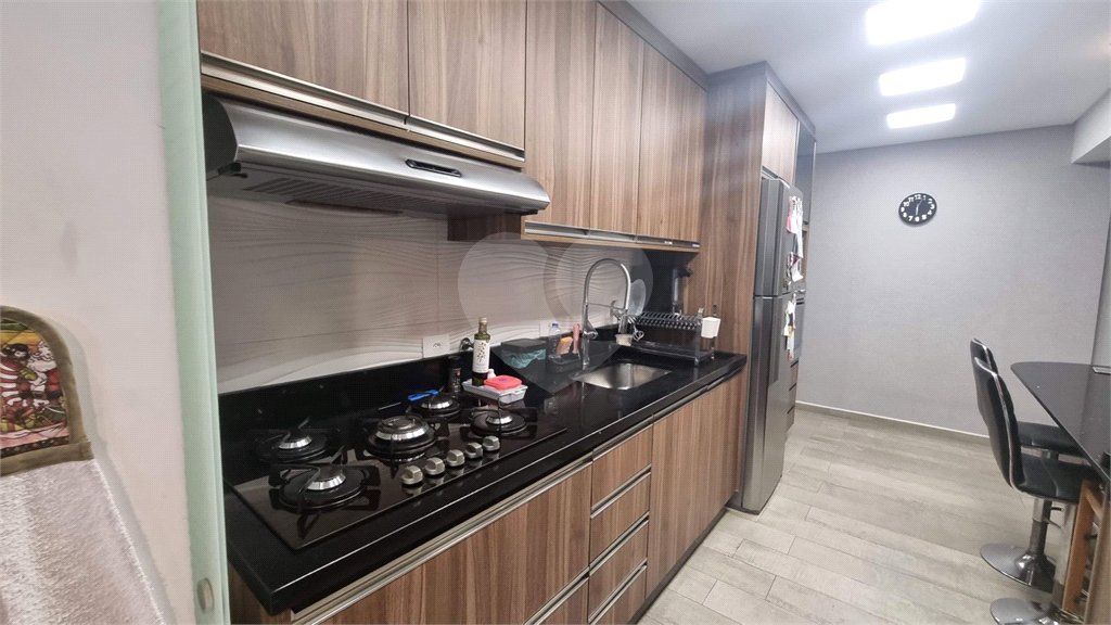 APARTAMENTO em CASA VERDE