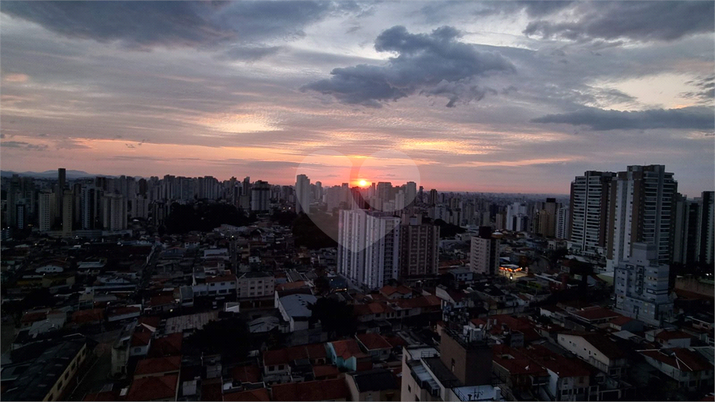 APARTAMENTO em CASA VERDE