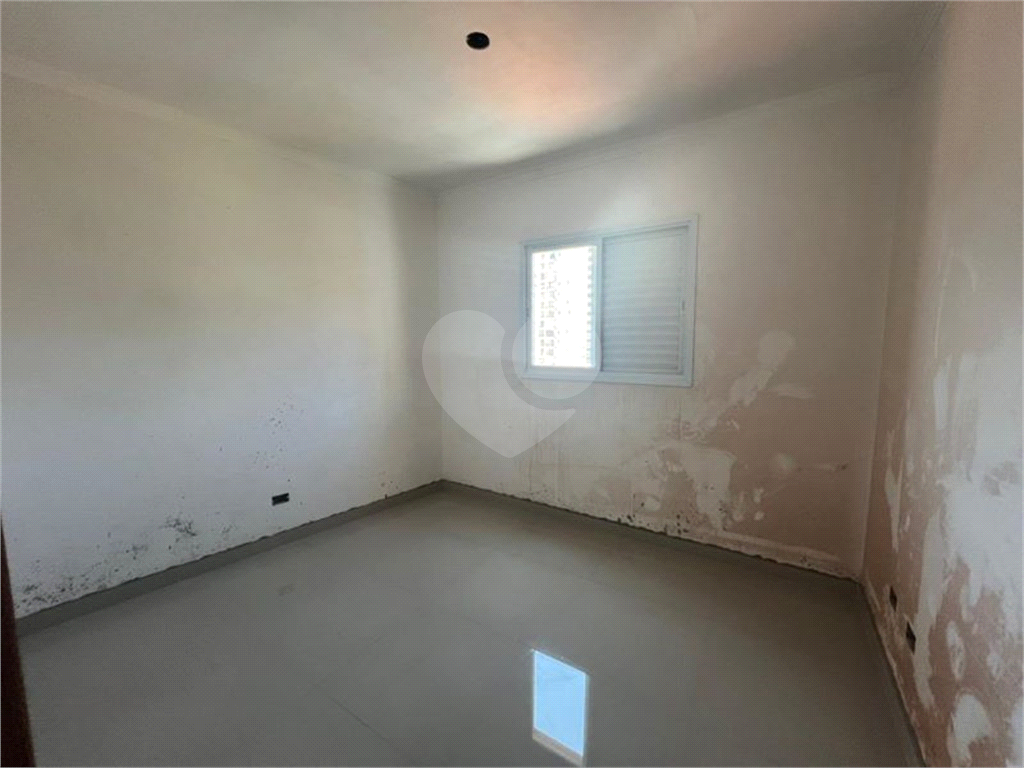 Sobrado  Novo a Venda de  180m2  