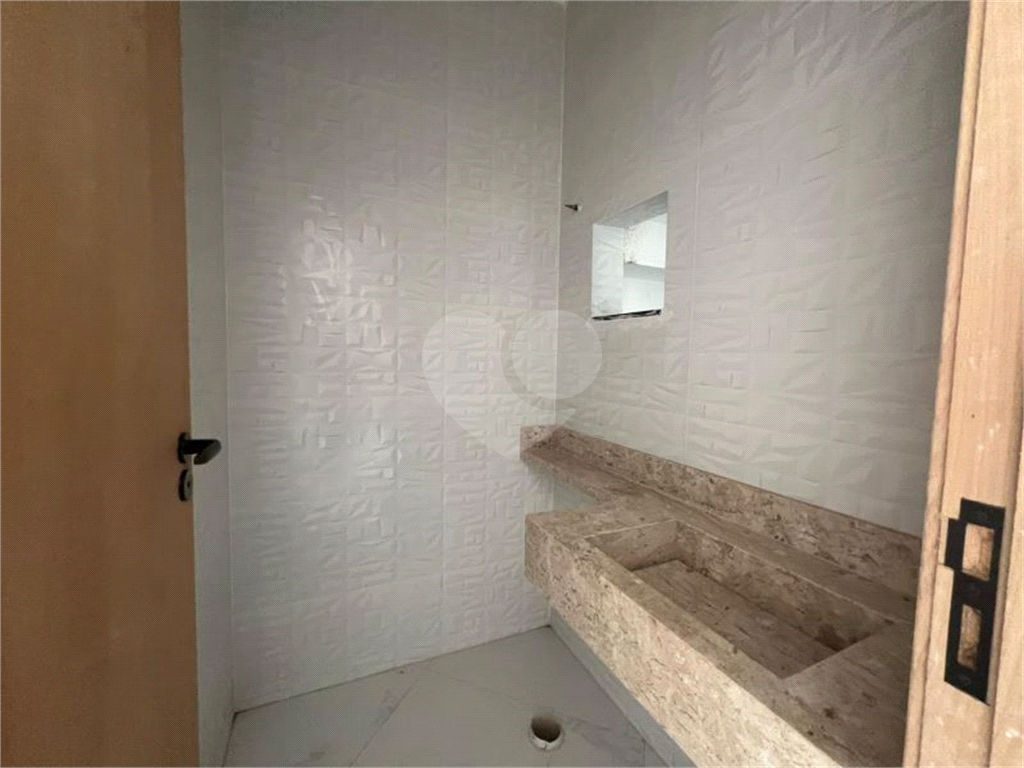 Sobrado  Novo a Venda de  180m2  