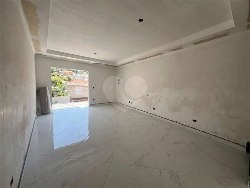 Sobrado  Novo a Venda de  180m2  