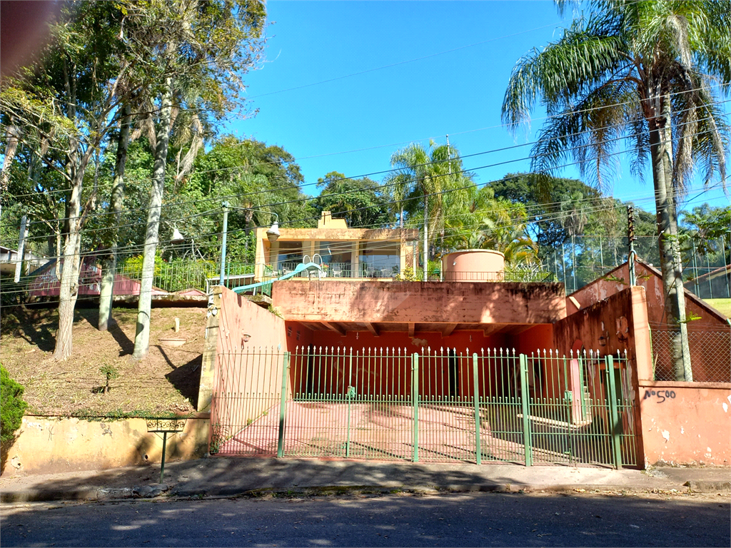 Casa de Condomínio à venda com 3 quartos, 390m² - Foto 2