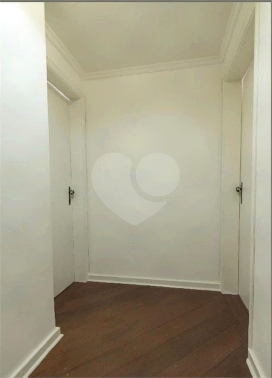APARTAMENTO em LAPA
