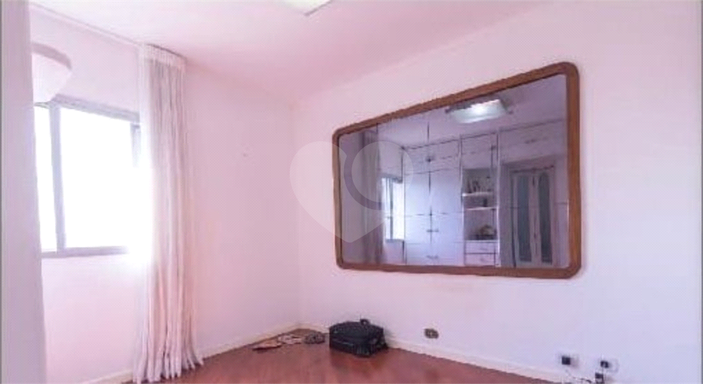 APARTAMENTO em LAPA