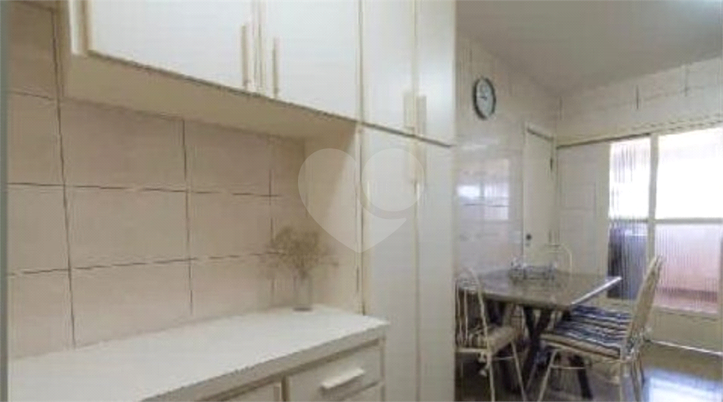 APARTAMENTO em LAPA