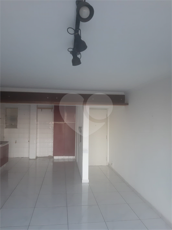 APARTAMENTO em SANTANA