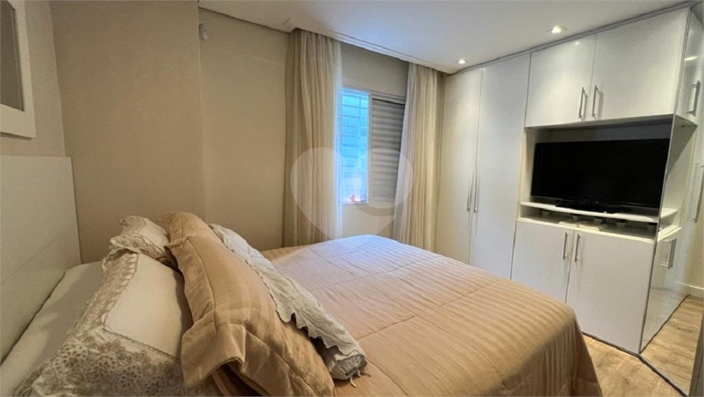 Sobrado Jardim Santa Inês - 2 Dormitórios e 2 Vagas