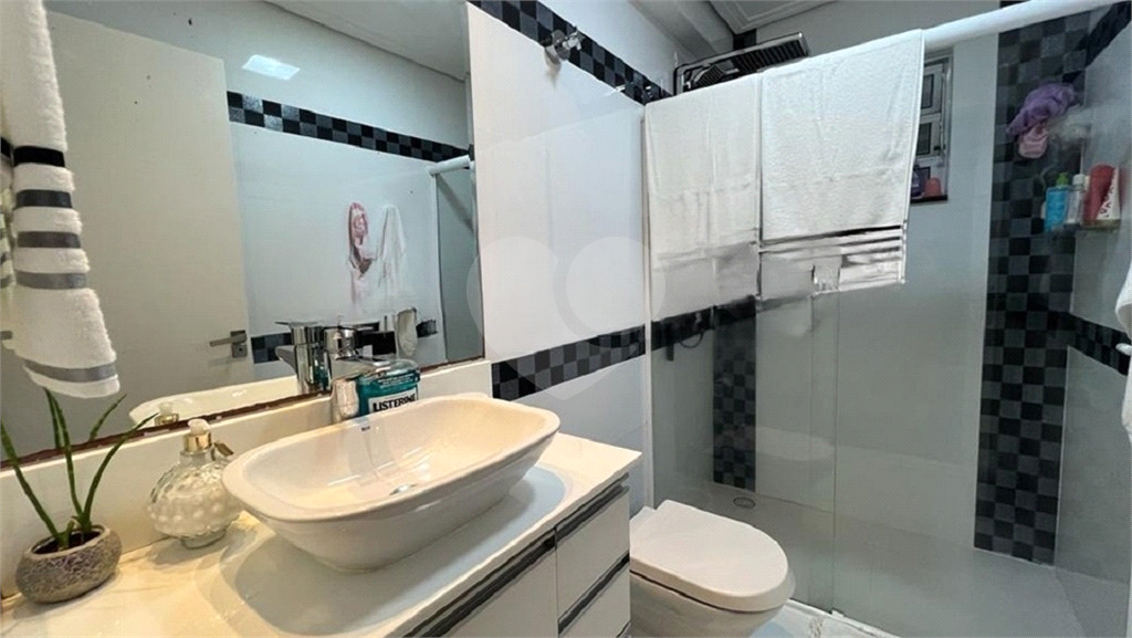 Sobrado Jardim Santa Inês - 2 Dormitórios e 2 Vagas