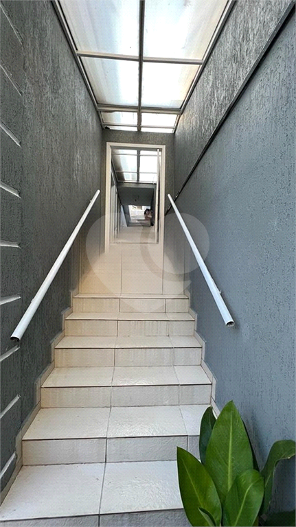 Sobrado Jardim Santa Inês - 2 Dormitórios e 2 Vagas