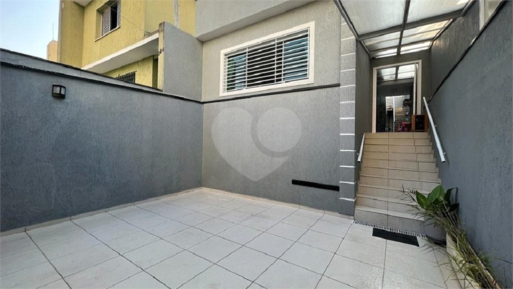 Sobrado Jardim Santa Inês - 2 Dormitórios e 2 Vagas