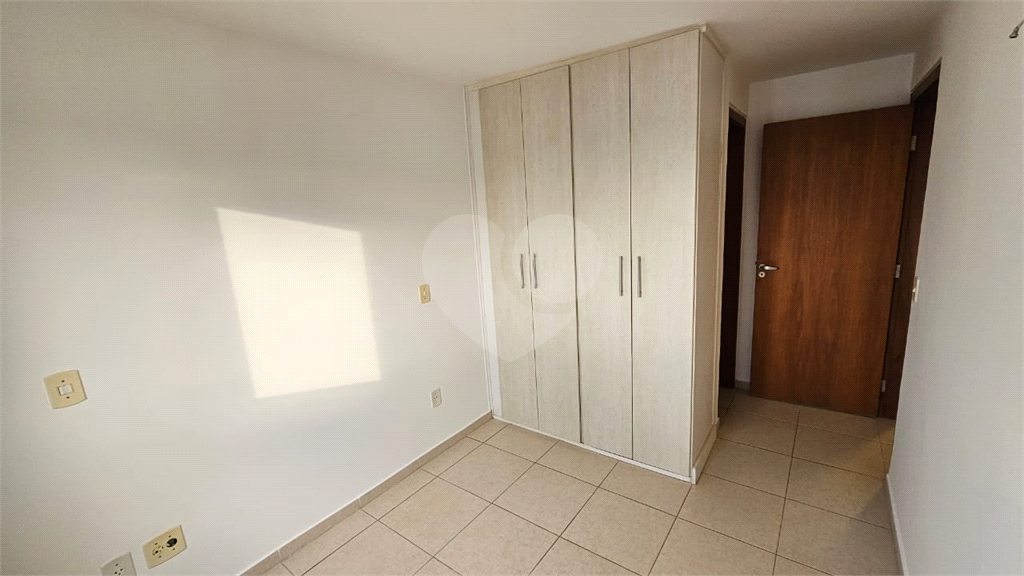 Apartamento à venda com 3 quartos, 107m² - Foto 3