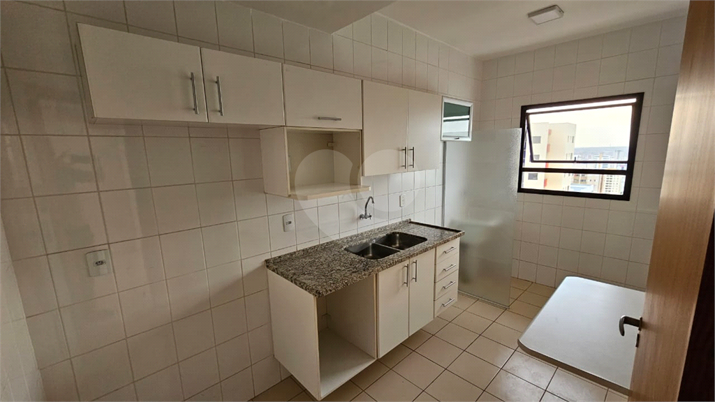 Apartamento à venda com 3 quartos, 107m² - Foto 12