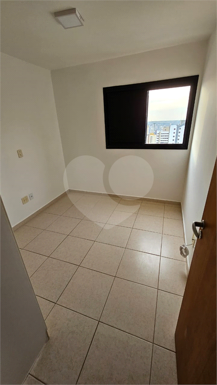 Apartamento à venda com 3 quartos, 107m² - Foto 20