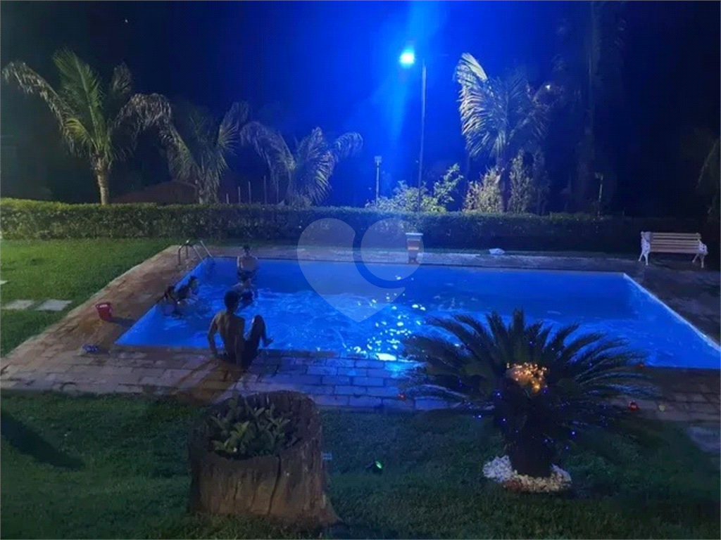 Chácara à venda com 3 quartos, 196m² - Foto 2