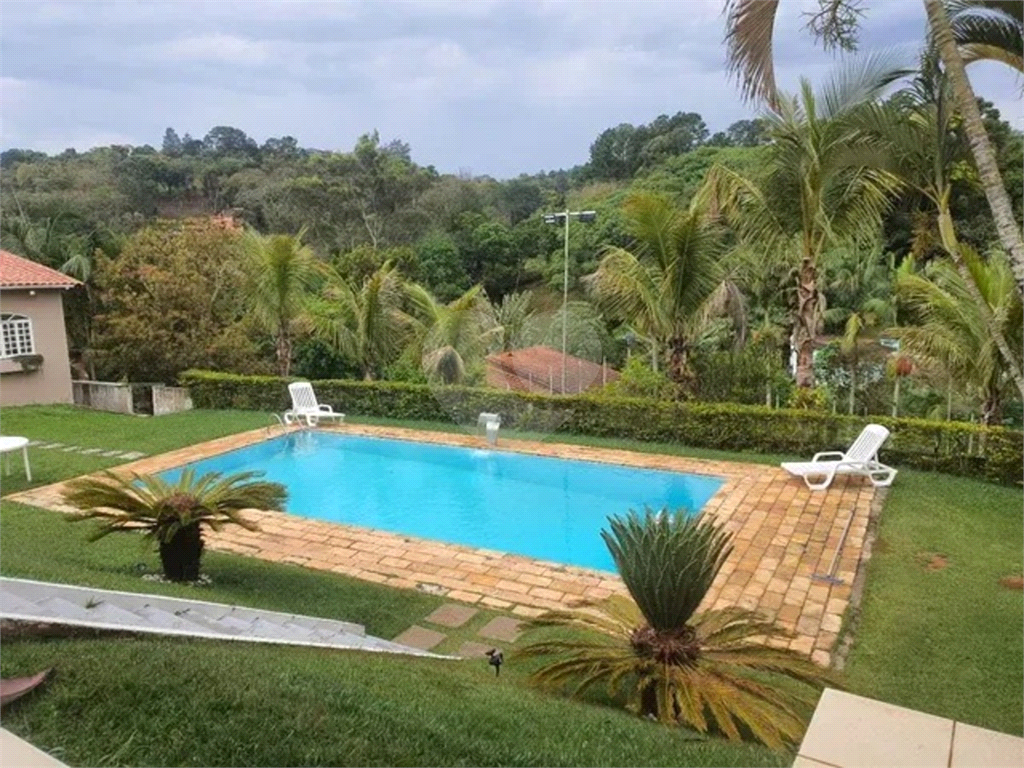 Chácara à venda com 3 quartos, 196m² - Foto 17