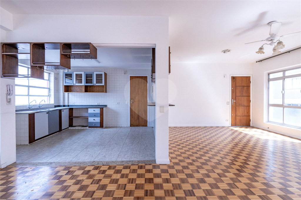 Apartamento para venda  3 quartos 2 suites a 5 min a pe da estação Oscar Freire