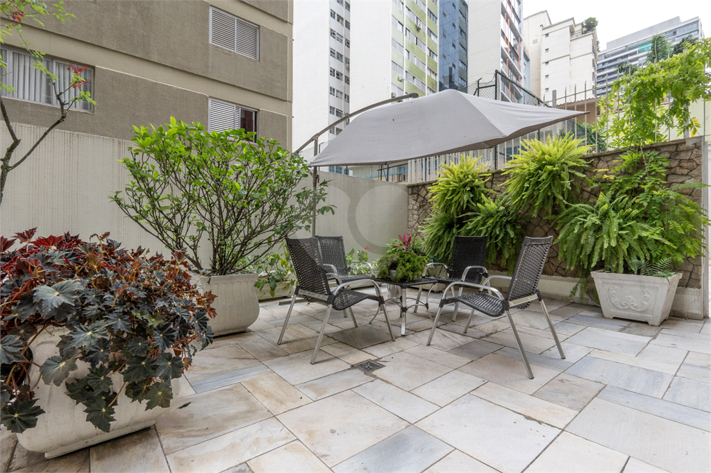 Apartamento para venda  3 quartos 2 suites a 5 min a pe da estação Oscar Freire