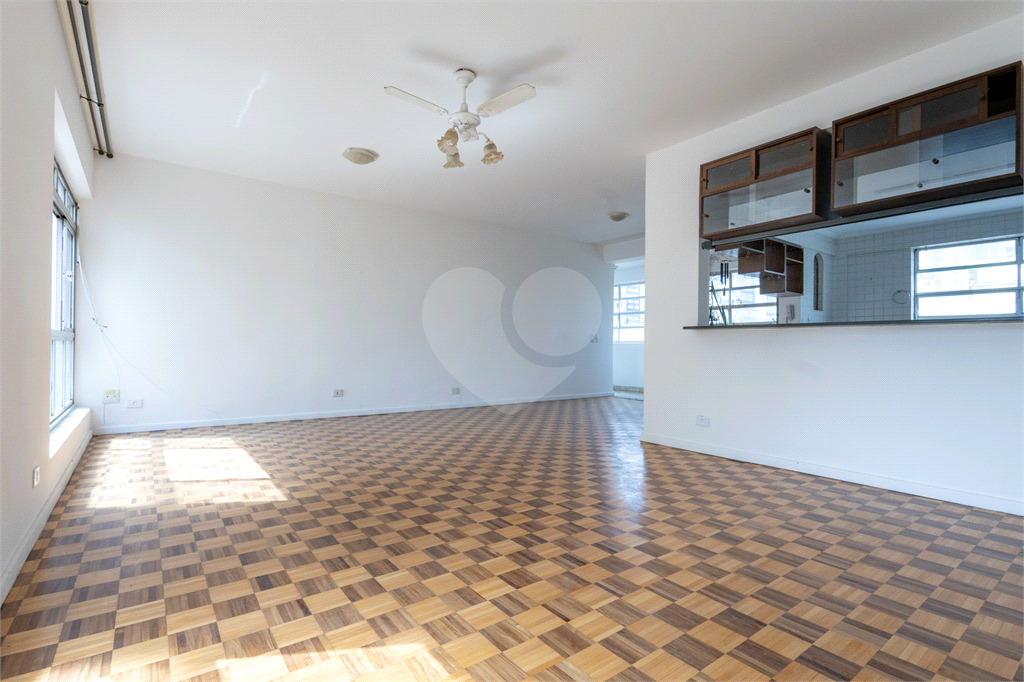 Apartamento para venda  3 quartos 2 suites a 5 min a pe da estação Oscar Freire
