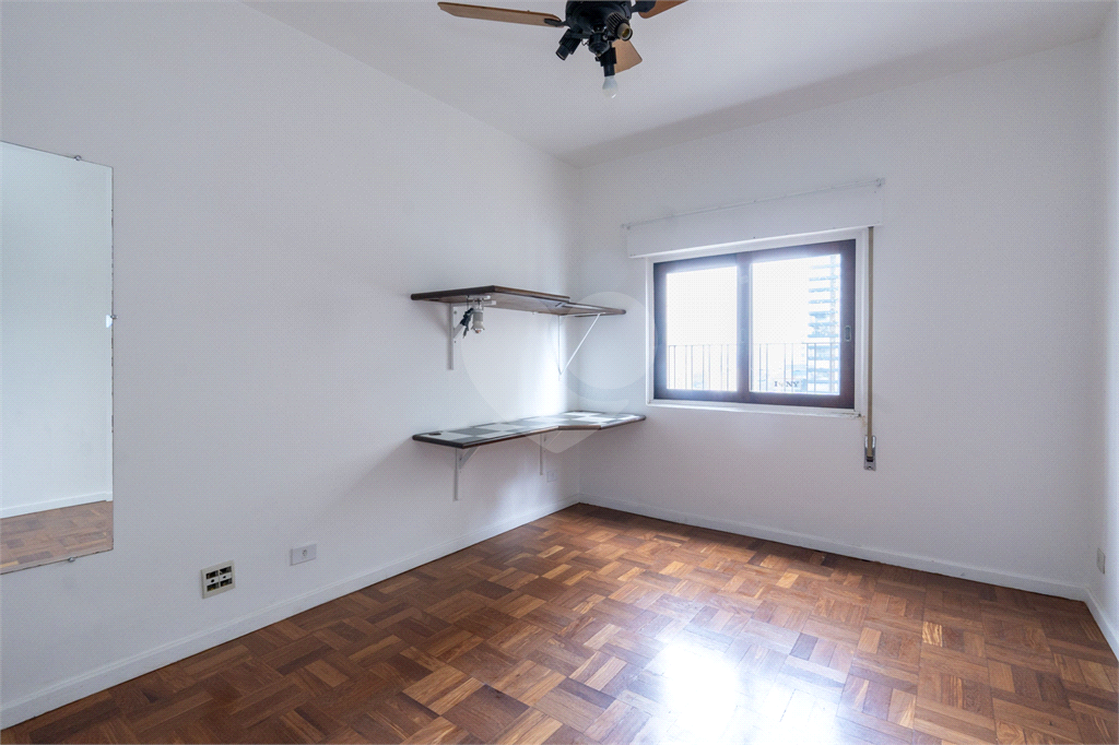 Apartamento para venda  3 quartos 2 suites a 5 min a pe da estação Oscar Freire