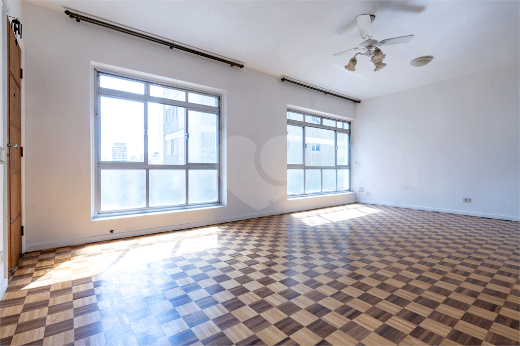 Apartamento para venda  3 quartos 2 suites a 5 min a pe da estação Oscar Freire