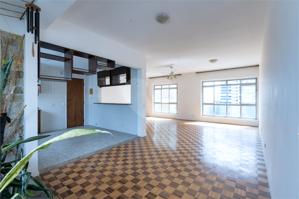 Apartamento para venda  3 quartos 2 suites a 5 min a pe da estação Oscar Freire