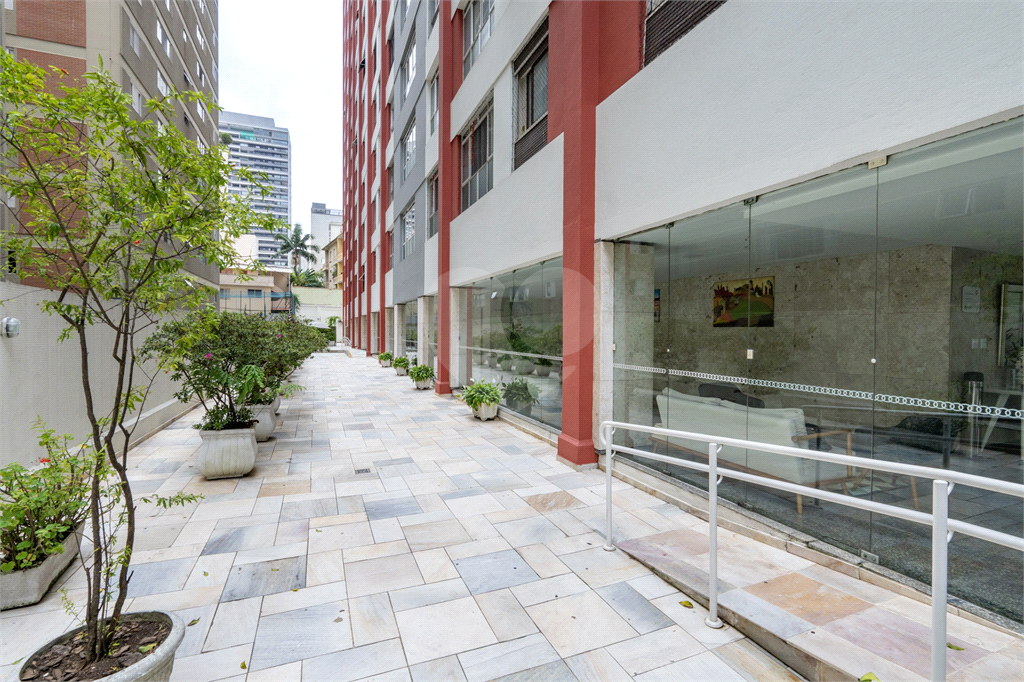 Apartamento para venda  3 quartos 2 suites a 5 min a pe da estação Oscar Freire