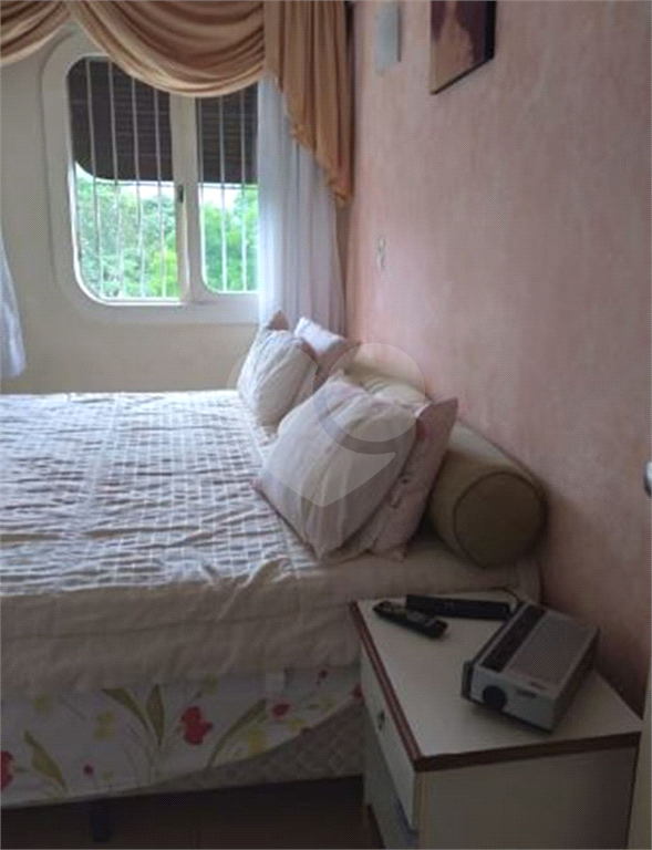 APARTAMENTO em TREMEMBÉ
