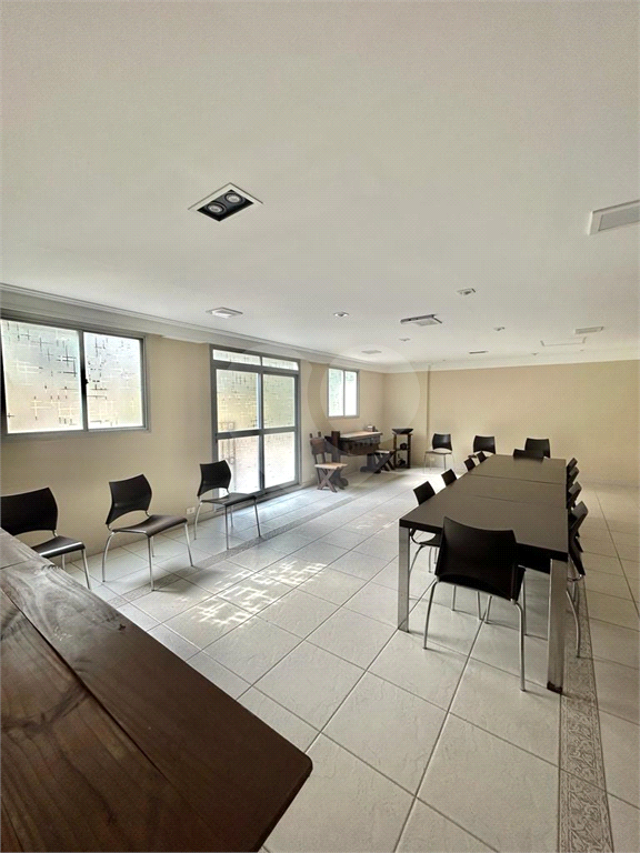Apartamento no Brooklin, 1 suíte e 1 vaga 
