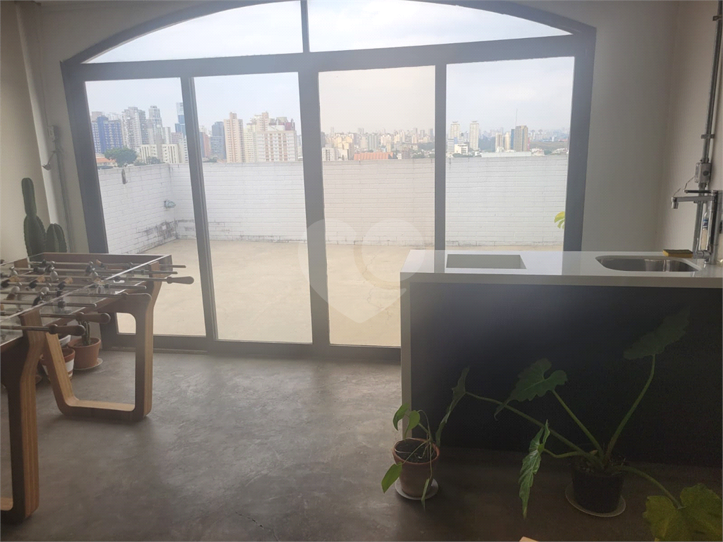 COBERTURA COM VISTA PARA O CAMPO DE MARTE - NA BRAZ LEME 