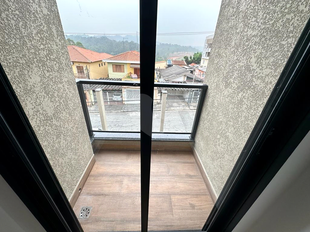 Sobrado Novo 170M² - 3 quartos sendo 1 suite   3 vagas  - Pirituba SP