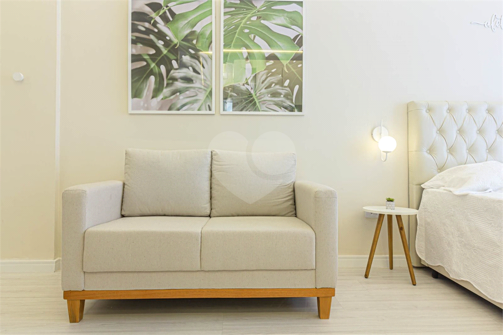 APARTAMENTO em CENTRO