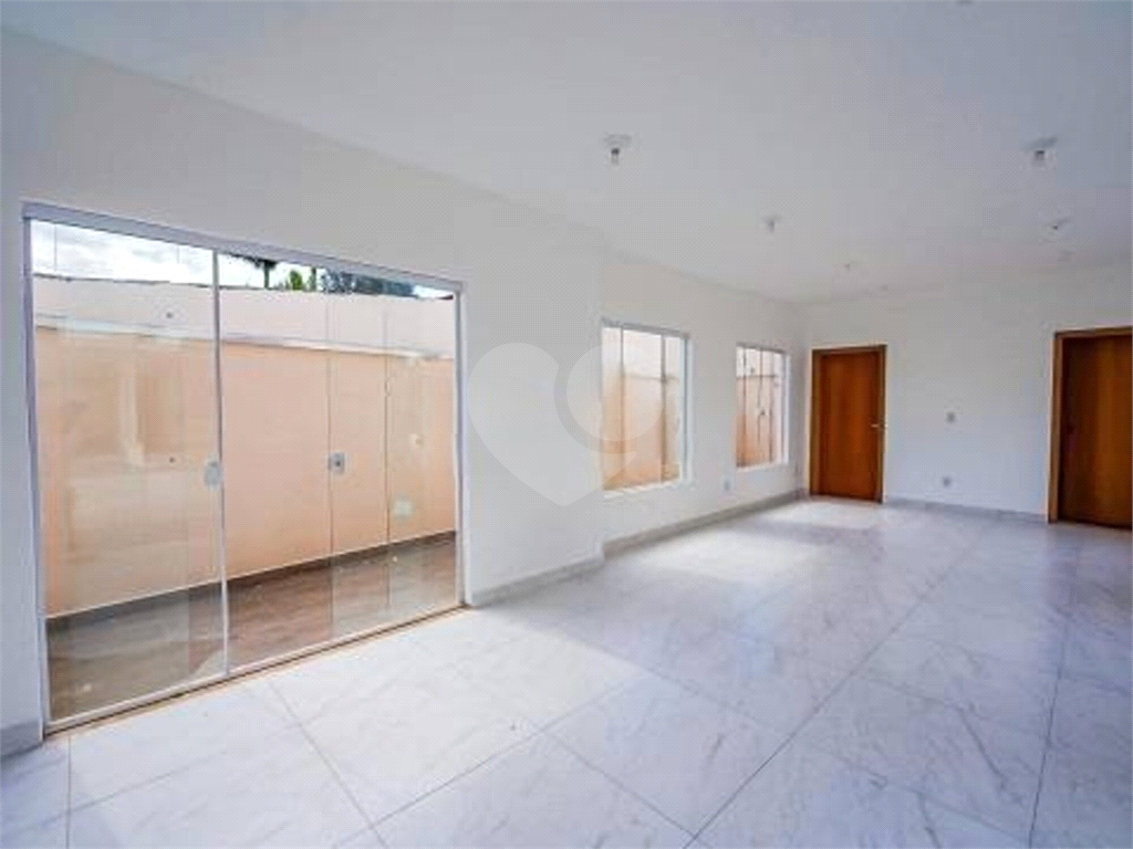 Casa de Condomínio à venda com 2 quartos, 69m² - Foto 10