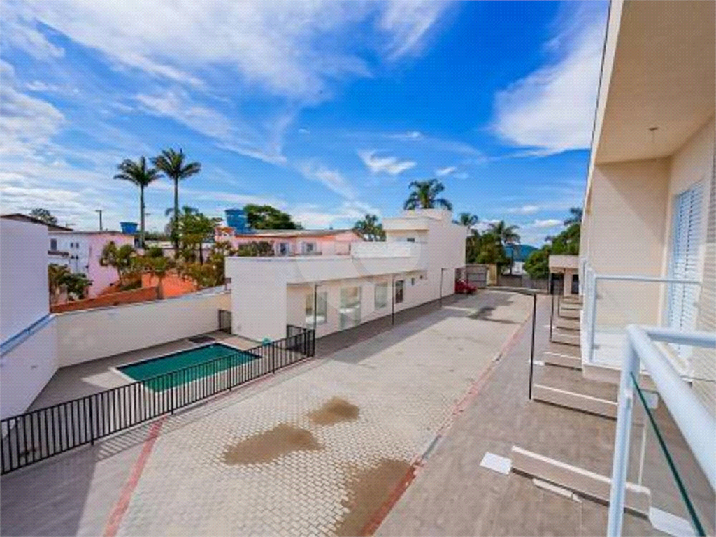 Casa de Condomínio à venda com 2 quartos, 69m² - Foto 2