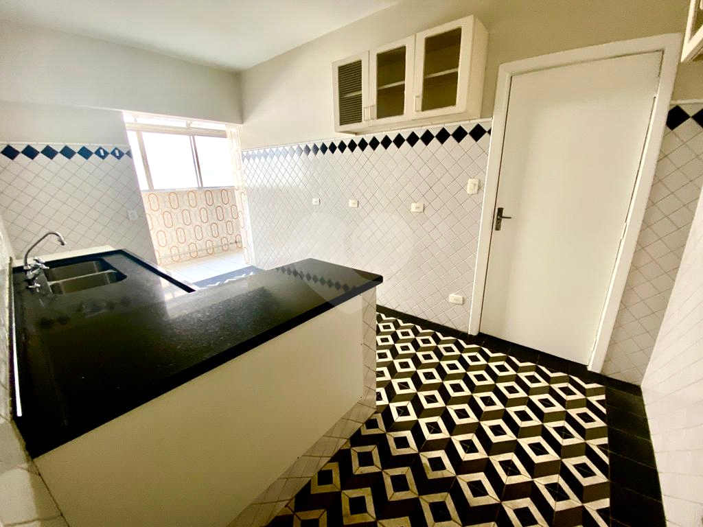 APARTAMENTO em JARDIM PAULISTA