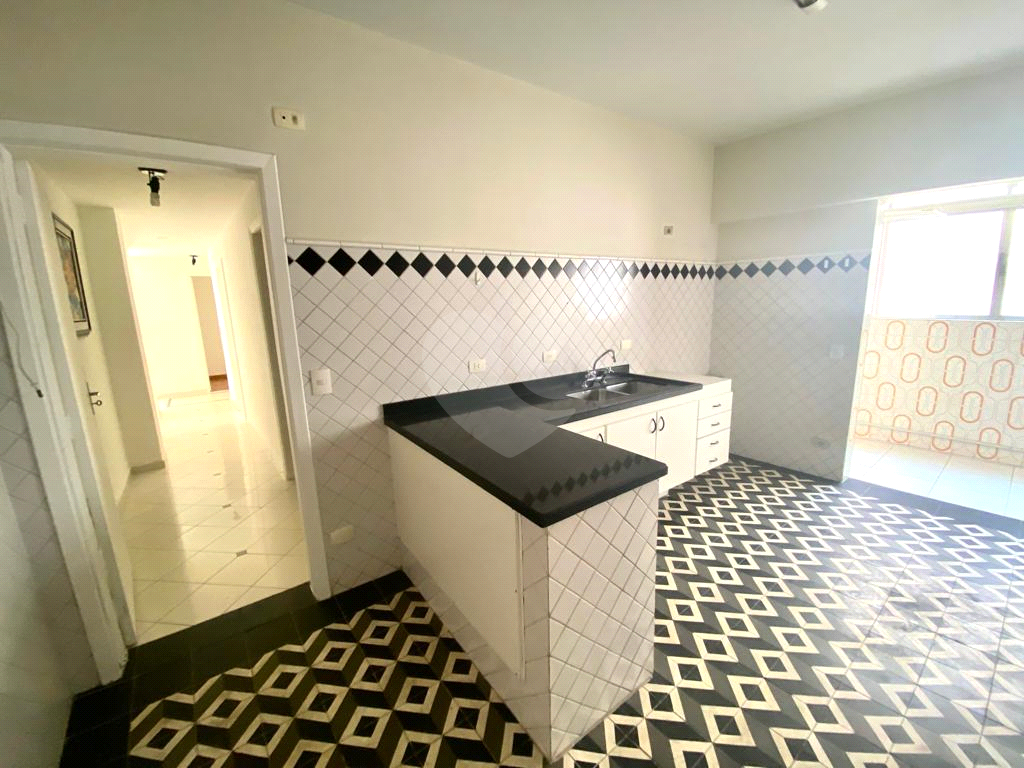 APARTAMENTO em JARDIM PAULISTA