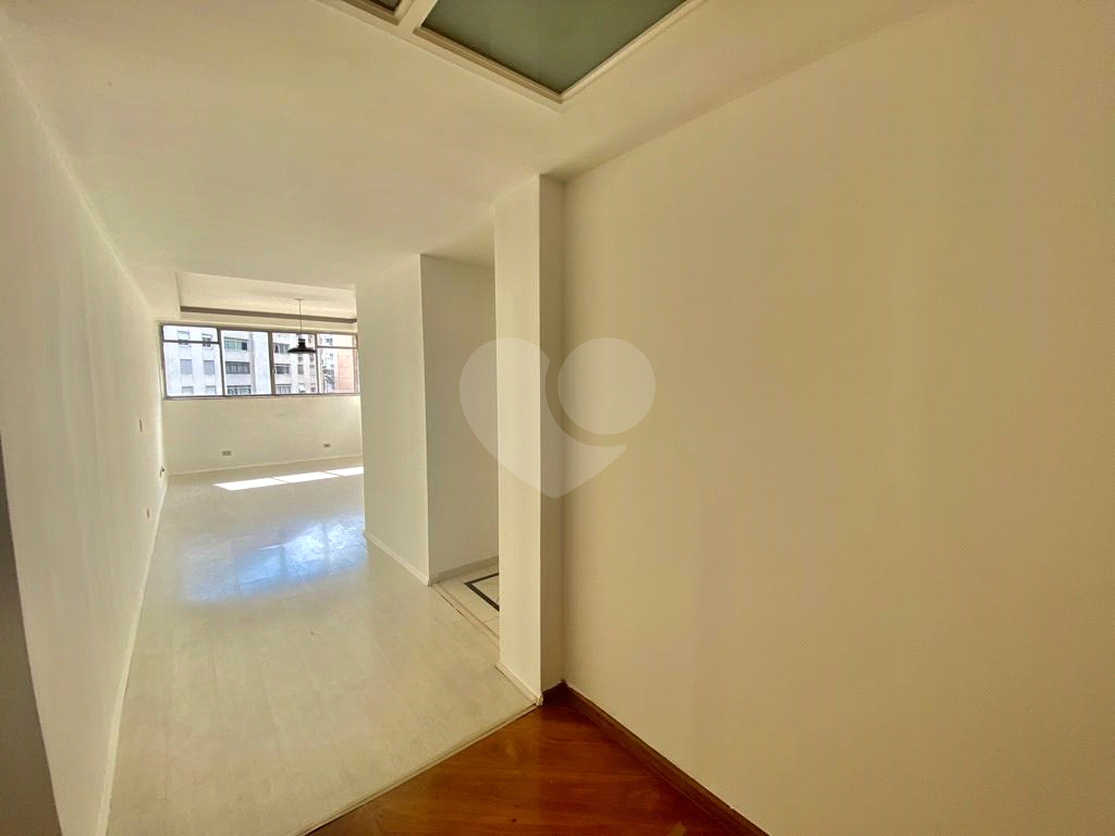 APARTAMENTO em JARDIM PAULISTA