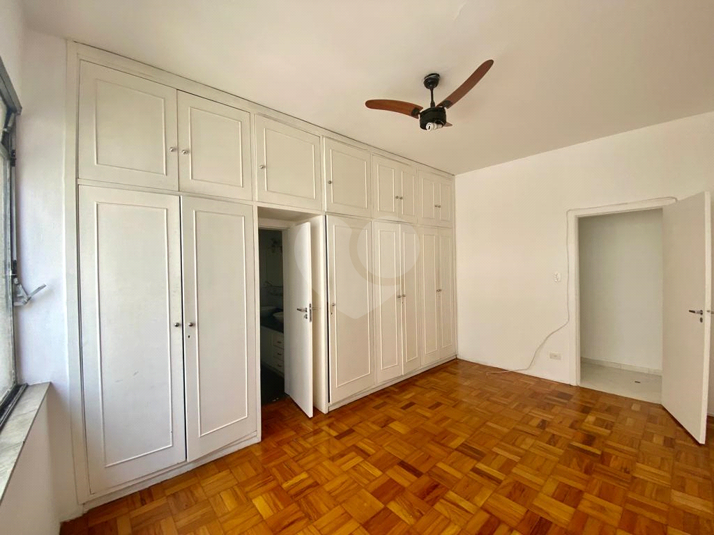 APARTAMENTO em JARDIM PAULISTA