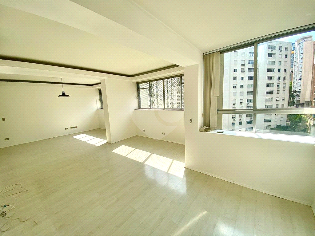 APARTAMENTO em JARDIM PAULISTA