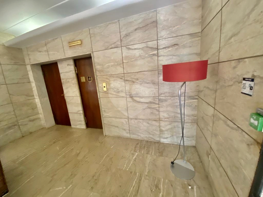 APARTAMENTO em JARDIM PAULISTA