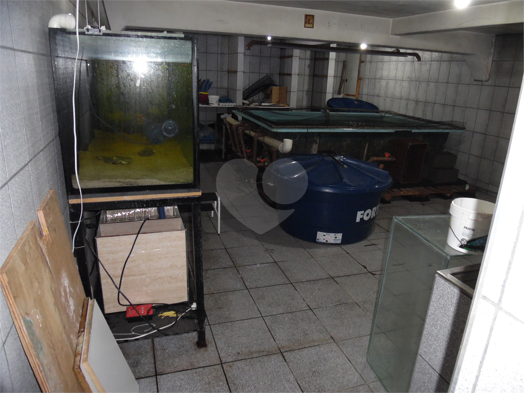 VENDE CASA DE 4 QUARTOS COM 2 SUÍTES, LAREIRA, 3 VAGAS DE GARAGEM NA VILA GUILHERME