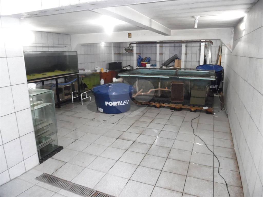 VENDE CASA DE 4 QUARTOS COM 2 SUÍTES, LAREIRA, 3 VAGAS DE GARAGEM NA VILA GUILHERME