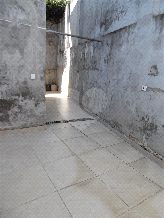 VENDE CASA DE 4 QUARTOS COM 2 SUÍTES, LAREIRA, 3 VAGAS DE GARAGEM NA VILA GUILHERME