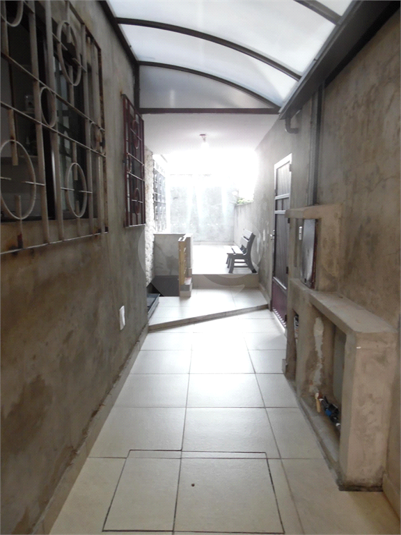 VENDE CASA DE 4 QUARTOS COM 2 SUÍTES, LAREIRA, 3 VAGAS DE GARAGEM NA VILA GUILHERME
