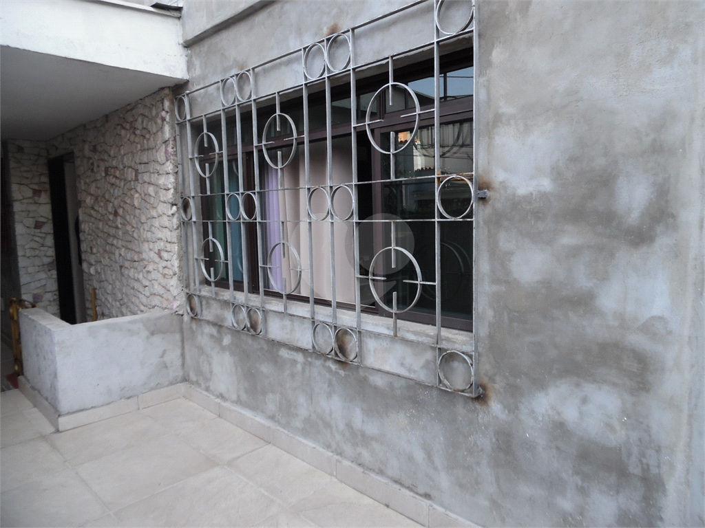 VENDE CASA DE 4 QUARTOS COM 2 SUÍTES, LAREIRA, 3 VAGAS DE GARAGEM NA VILA GUILHERME
