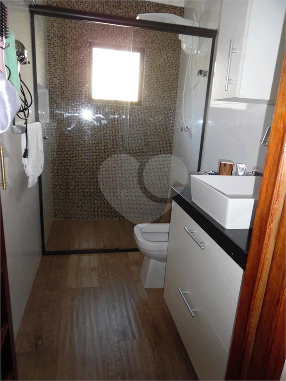 VENDE CASA DE 4 QUARTOS COM 2 SUÍTES, LAREIRA, 3 VAGAS DE GARAGEM NA VILA GUILHERME